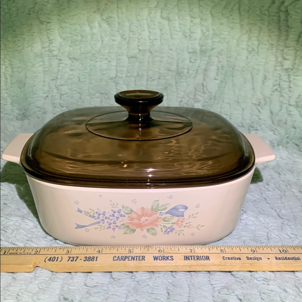 CorningWare Symphony Casserole Dish with Lid 2 Liters